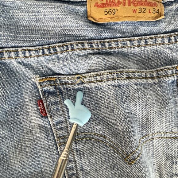 Levi's 569 Loose Straight Fit Mens' Jeans Tag Size 32x34, Measured 33x32 - Picture 4 of 7